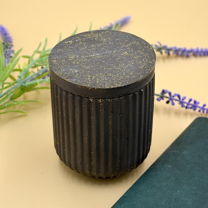 lumanare parfumata personalizata text logo capac ceramic negru1